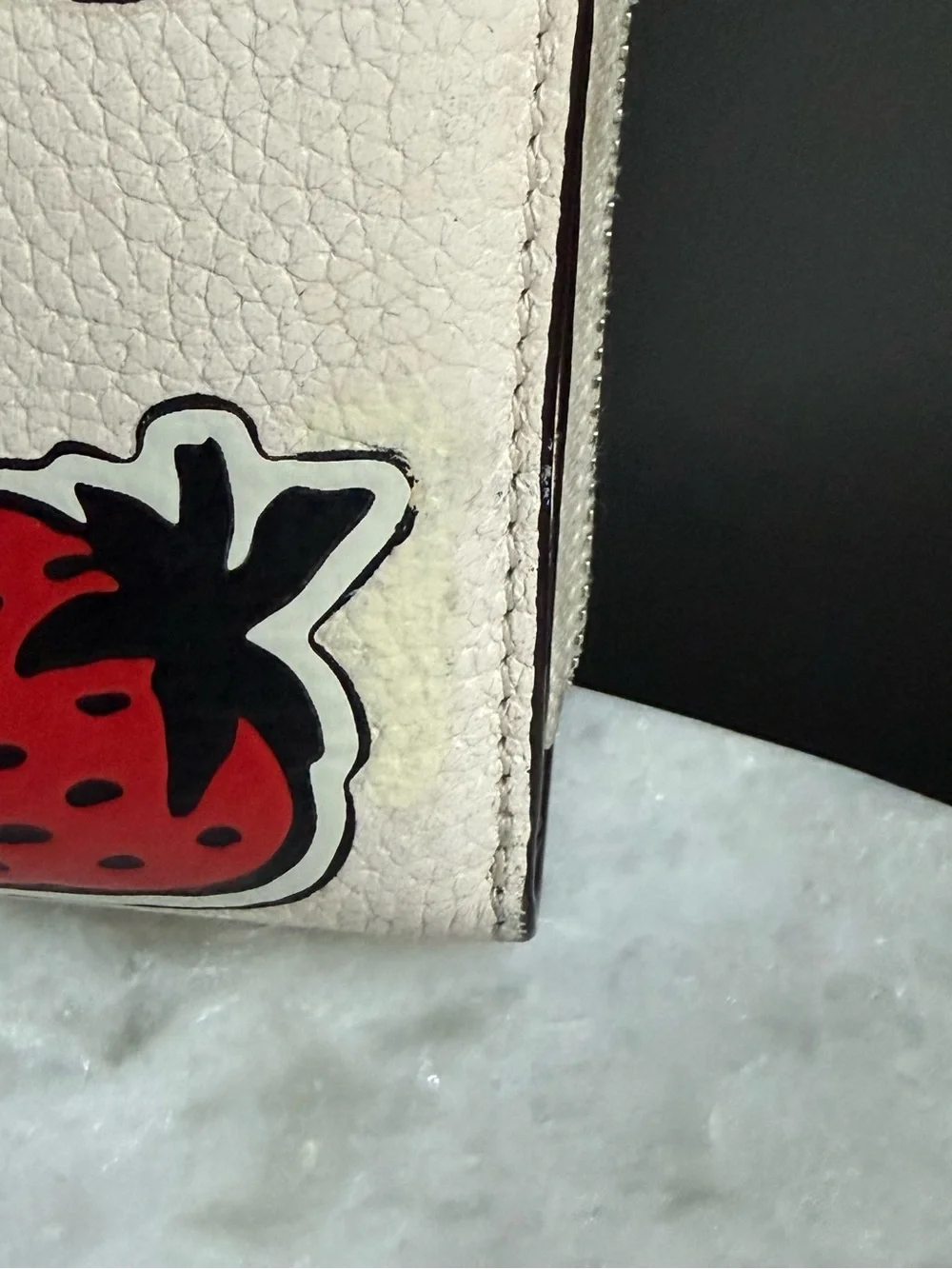COACH Strawberry Billfold Wallet Chalk Multi Pebbled Leather CT908